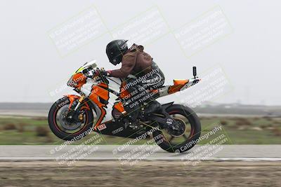 media/Nov-30-2025-TrackDaz (Sun) [[d8b22663df]]/B Group/Session 5 (Wheelie Bump)/